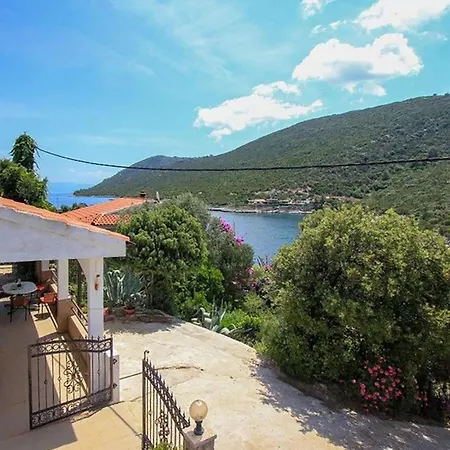 Lägenhet 2 Bedroom Gorgeous In Gdinj