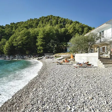 2 Bedroom Gorgeous In * Gdinj