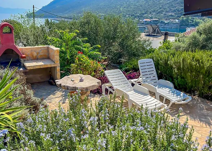 2 Bedroom Gorgeous In