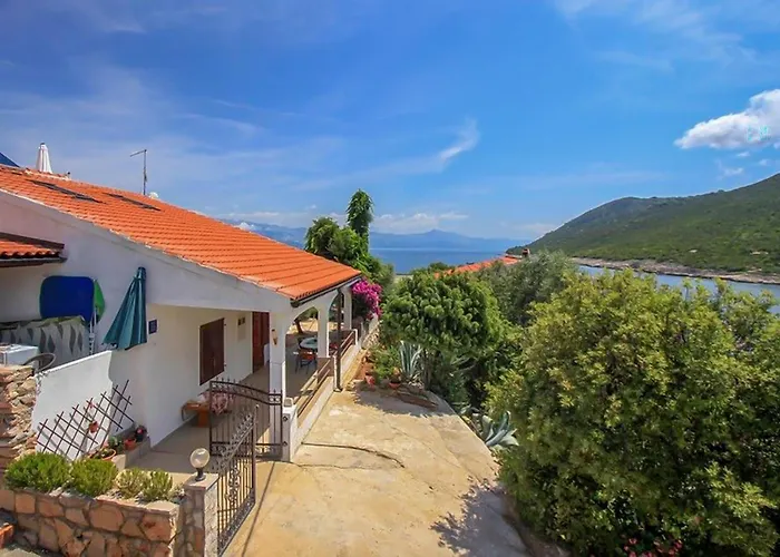 Lejlighed 2 Bedroom Gorgeous In Gdinj
